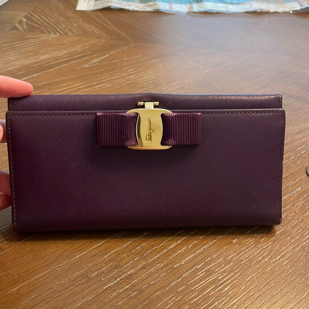 SALE PRICE FIRM FERRAGAMO Vara Bow Bi Fold purple long wallet - EUC